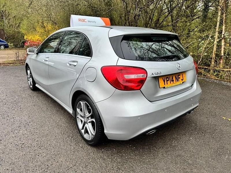 Used Mercedes A180 109 HP (80 kW) 2014 Silver Hatchback