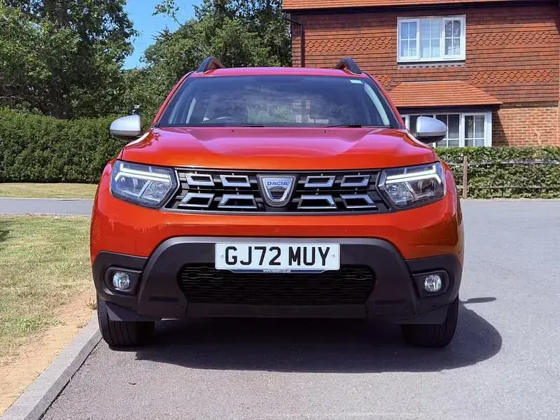 Used Dacia Duster Comfort 91 HP (66 kW) 2022 Orange SUV