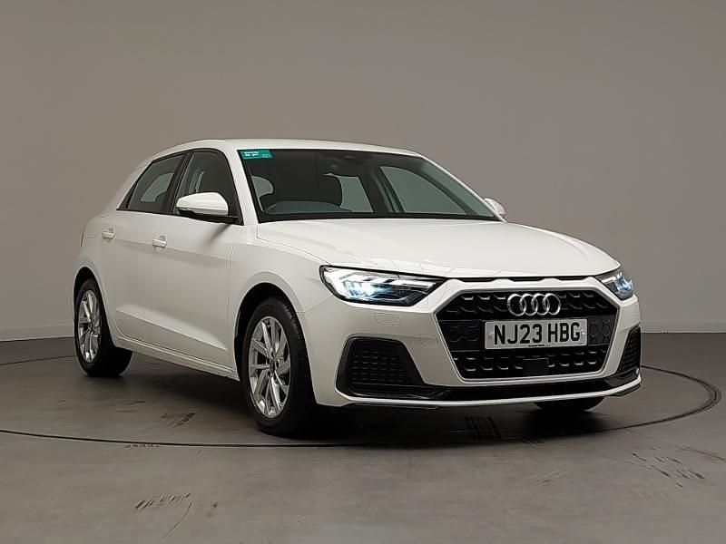Used Audi A1 Sport 95 HP (69 kW) 2023 White SUV