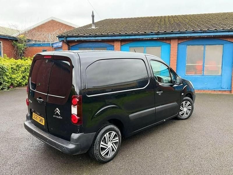 Used Citroën Berlingo 75 HP (55 kW) 2018 Black MPV