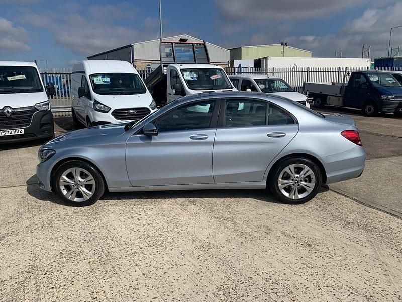 Begagnad Mercedes C220 Executive 170 HK (125 kW) 2018 Silver Sedan