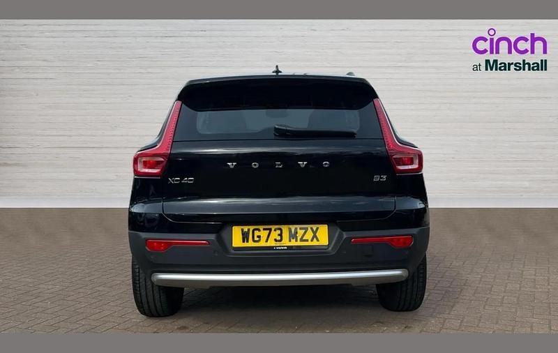 Used Volvo XC40 Core 161 HP (118 kW) 2023 Black SUV