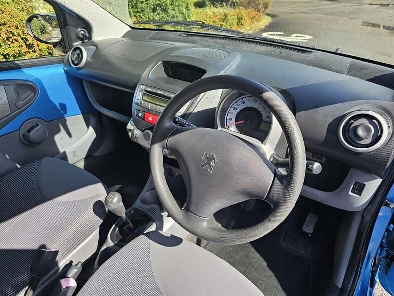 Used Peugeot 107 68 HP (50 kW) 2008 Blue Hatchback