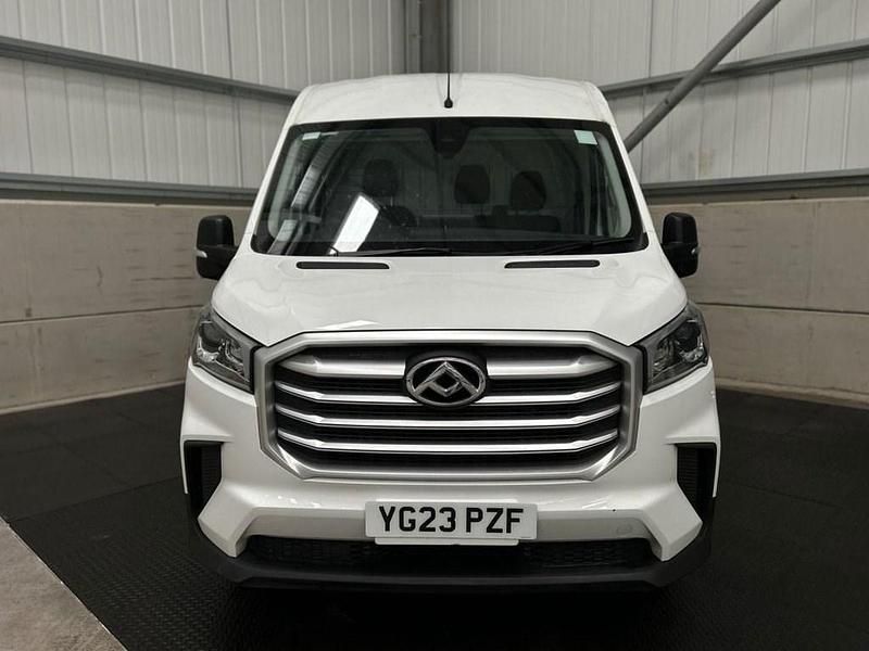 Usado Maxus V90 163 HP (119 kW) 2023 Branco Van