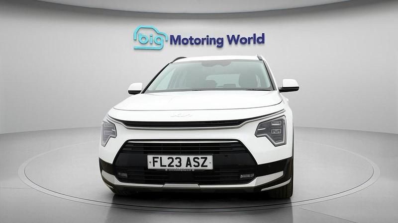 Used Kia Niro 139 HP (102 kW) 2023 White SUV