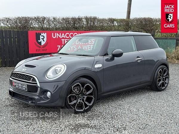 Used Mini Cooper S Hatch 170 HP (125 kW) 2017 Grey Hatchback