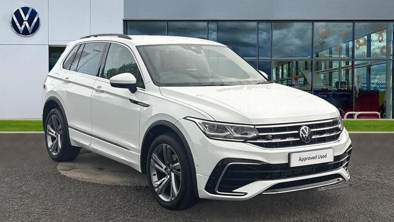Pure white Used 2023 VW Tiguan R-line Edition SUV | £26,339 (Good price) - Image 1/4