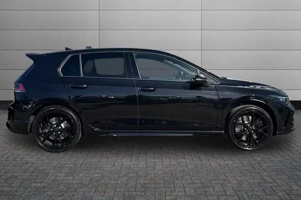 New VW Golf VIII Black Edition 333 HP (244 kW) 2026 Black Hatchback