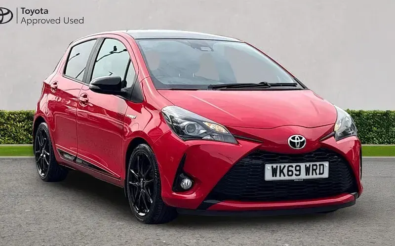 Second-hand Toyota Yaris Hybrid Sport 101 CP (74 kW) 2019 Hatchback