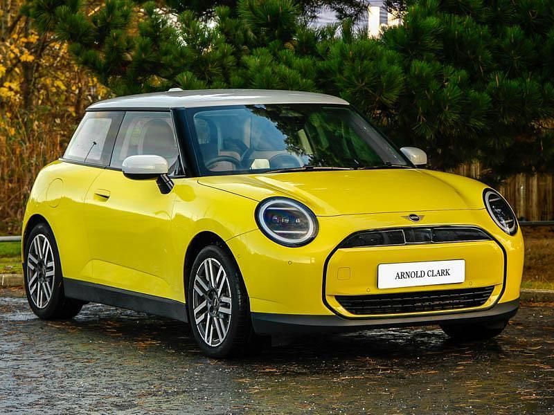 Yellow Used 2024 Mini Cooper Hatch Hatchback | £22,498 (Fair price) - Image 1/4
