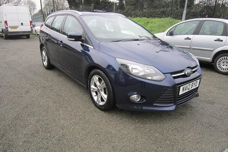 Used Ford Focus Zetec 115 HP (84 kW) 2012 Blue Estate
