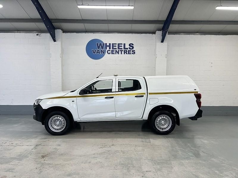 Used Isuzu Pick up 164 HP (120 kW) 2021 White Pickup