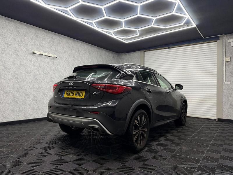 Used Infiniti QX30 Premium 2018 Black MPV