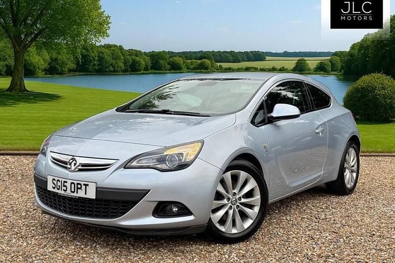Used 2015 Vauxhall Astra GTC SRi Coupe | £4,000 (Good price) - Image 1/1