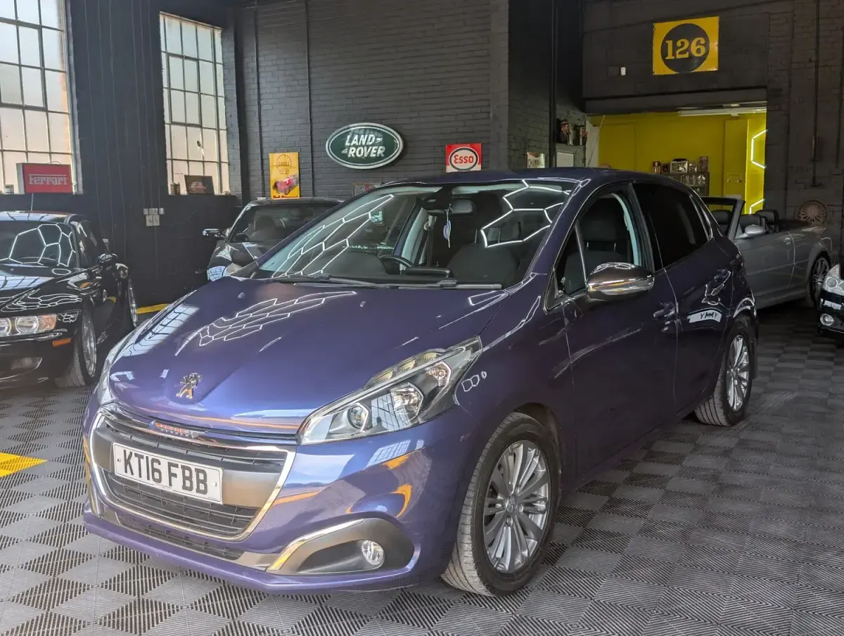 Used Peugeot 208 Allure 2016 Blue Hatchback