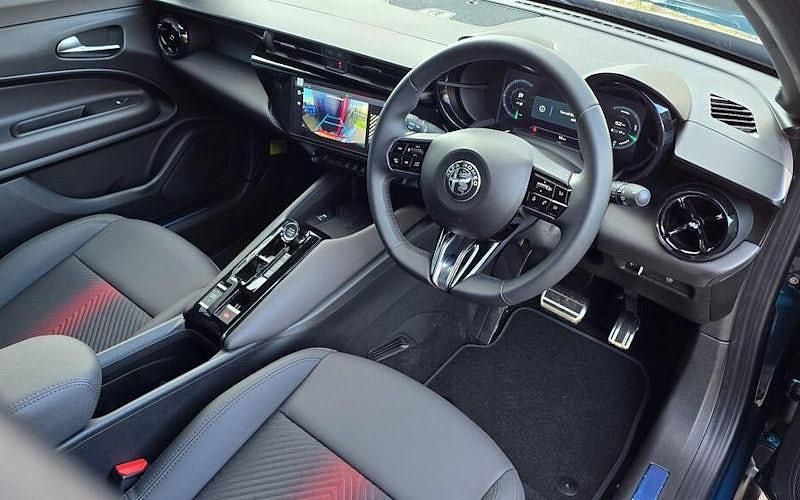 New Alfa Romeo GT Junior Edizione Speciale 114 kW (156 HP) 2025 Hatchback