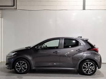 Used Toyota Yaris Hybrid Design 116 HP (85 kW) 2022 Grey Hatchback