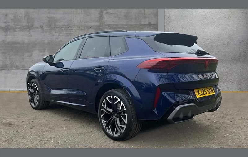 Used Cupra Terramar VZ2 265 HP (194 kW) 2025 Cosmos blue SUV