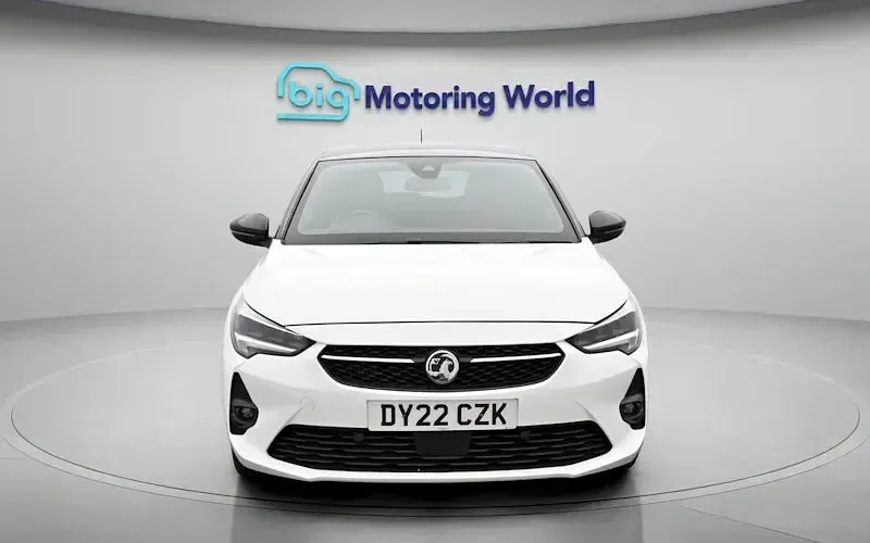 Used Vauxhall Corsa Edition 131 HP (96 kW) 2022 White Hatchback