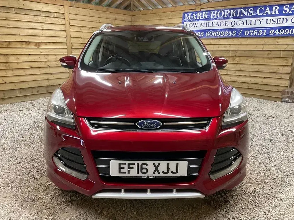 Used Ford Kuga Titanium X 182 HP (133 kW) 2016 Red SUV