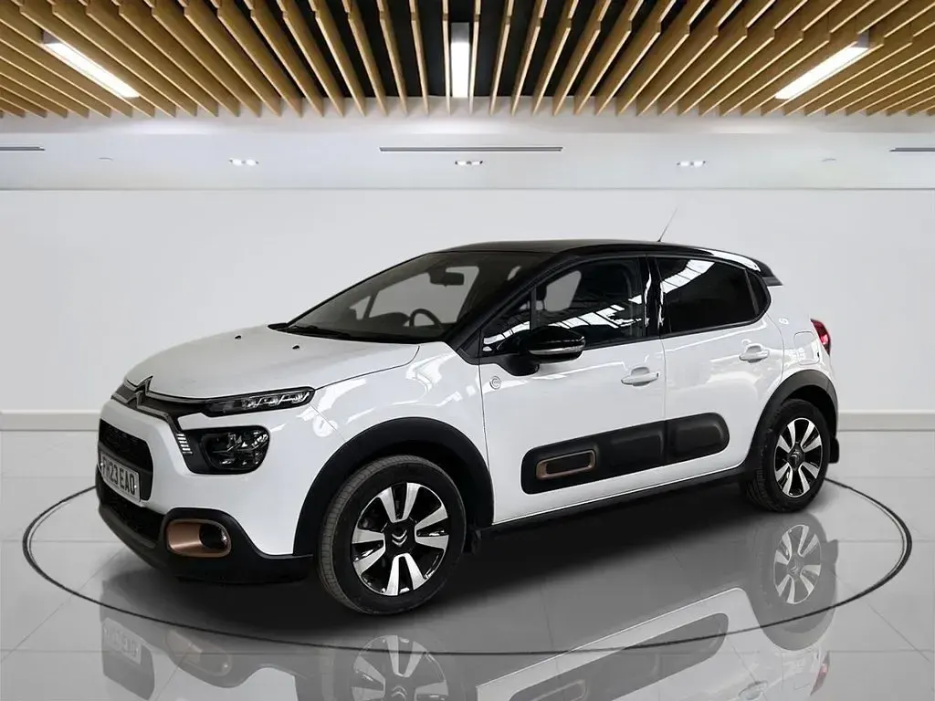Used Citroën C3 PureTech 83 HP (61 kW) 2023 White Hatchback