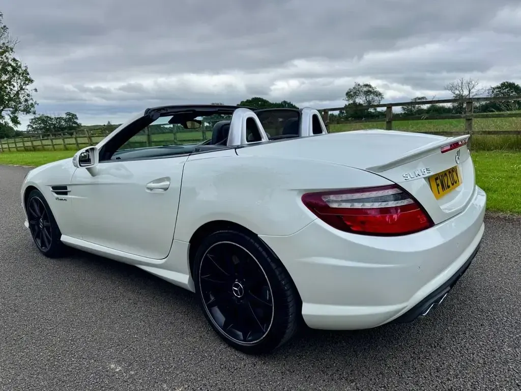 Used Mercedes SLK55 AMG AMG 421 HP (309 kW) 2012 White Cabriolet