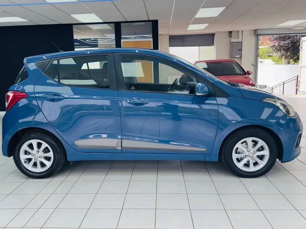 Used Hyundai i10 Premium 87 HP (63 kW) 2014 Blue Hatchback