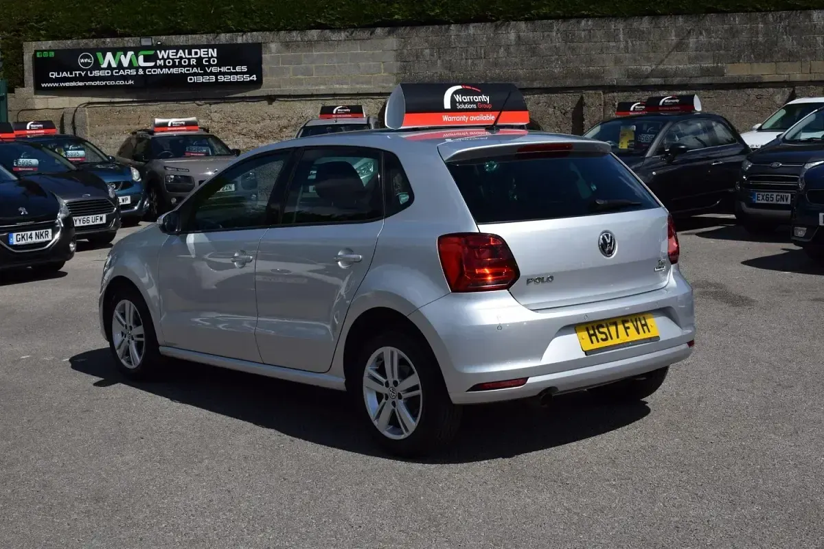 Used VW Polo Edition 90 HP (66 kW) 2017 Silver Hatchback