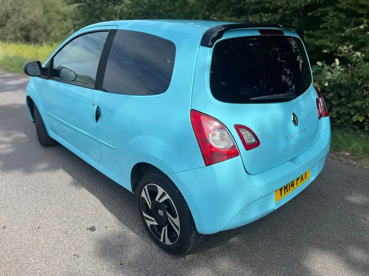 Used Renault Twingo Dynamique 75 HP (55 kW) 2014 Blue Hatchback