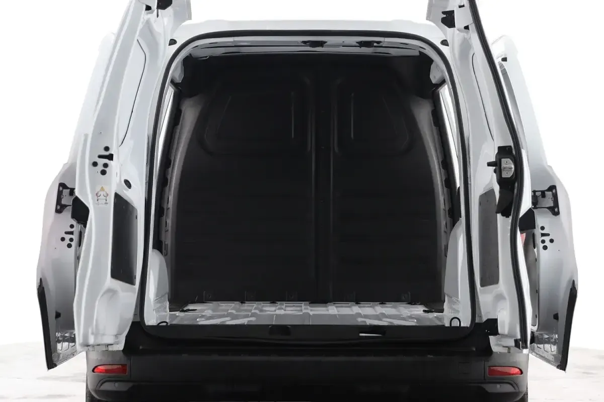 New Renault Kangoo 129 HP (94 kW) 2026 White MPV