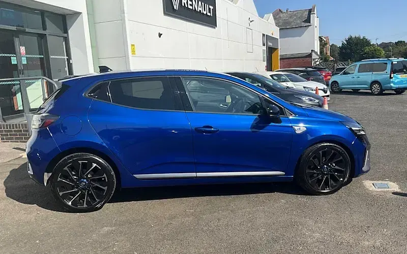 Used Renault Clio Esprit Alpine 90 HP (66 kW) 2025 Red Hatchback