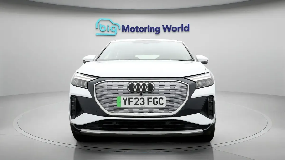 Second-hand Audi Q4 e-tron Sport 150 kW (204 CP) 2023 Alb SUV
