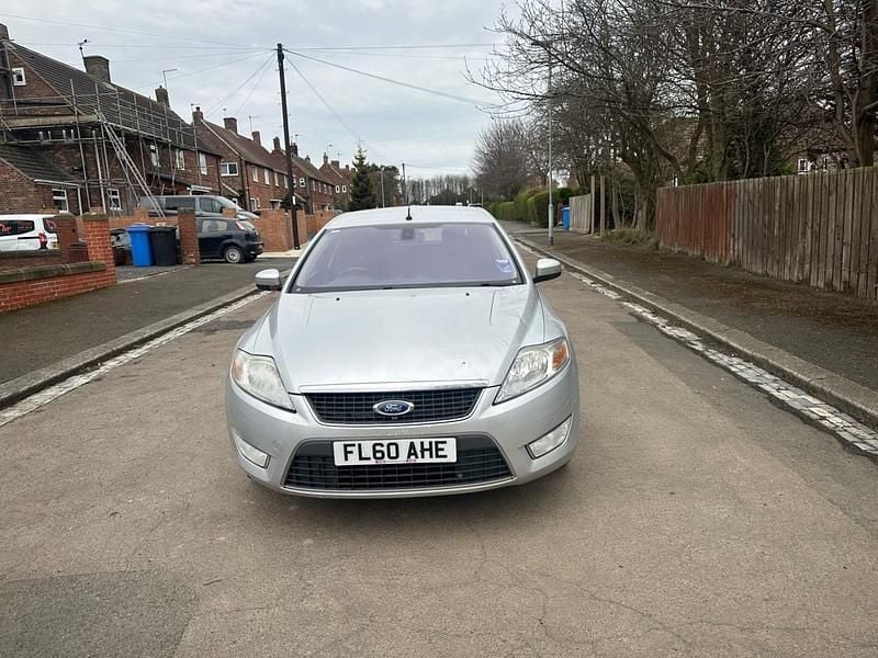 Used Ford Mondeo Sport 145 HP (106 kW) 2011 Silver Hatchback