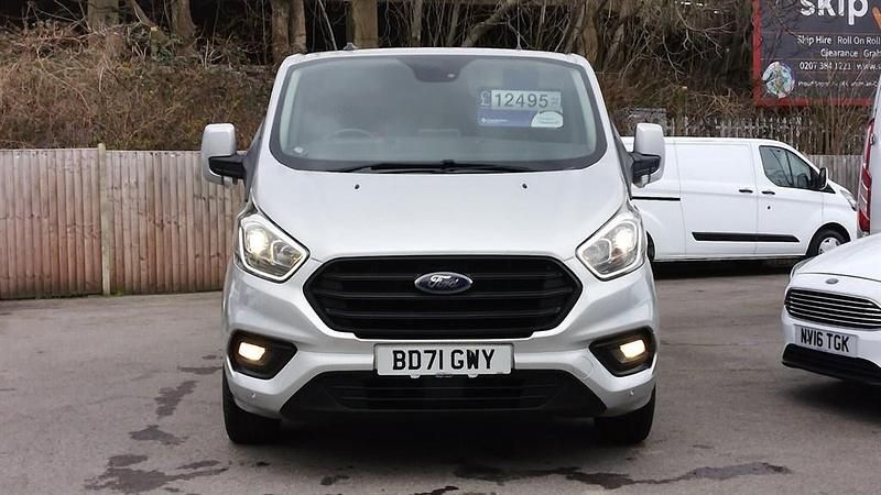 Used Ford Transit Custom Trend 105 HP (77 kW) 2022 Silver Van