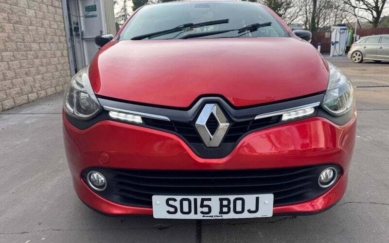 Used 2013 Renault Clio IV Dynamique Hatchback | £4,750 (Fair price) - Image 1/4