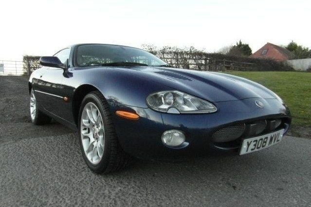 Used 2001 Jaguar XKR Coupe | £10,995 (Super price) - Image 1/4