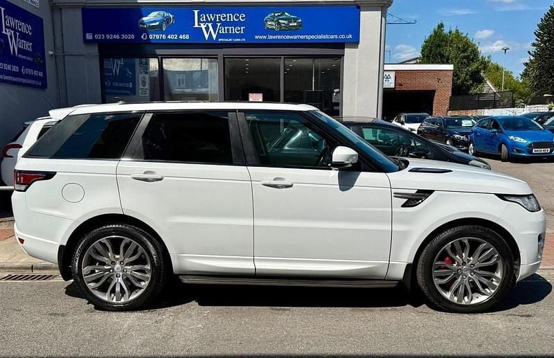 White Used 2015 Land Rover Range Rover Sport HSE SUV | £18,975 (Fair price) - Image 1/3