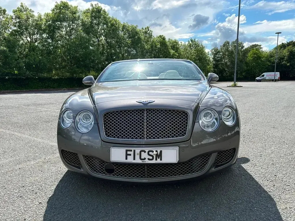 Used Bentley Continental 552 HP (405 kW) 2010 Grey Cabriolet