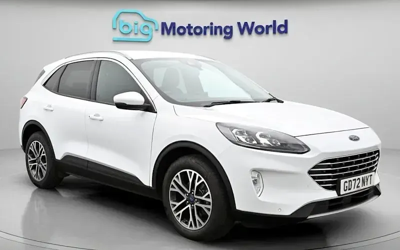 Usado Ford Kuga Titanium 150 CV (110 kW) 2023 SUV