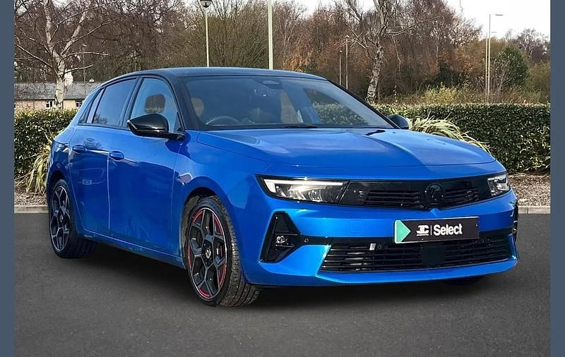 Used Vauxhall Astra GS Line 128 HP (94 kW) 2022 Blue Hatchback