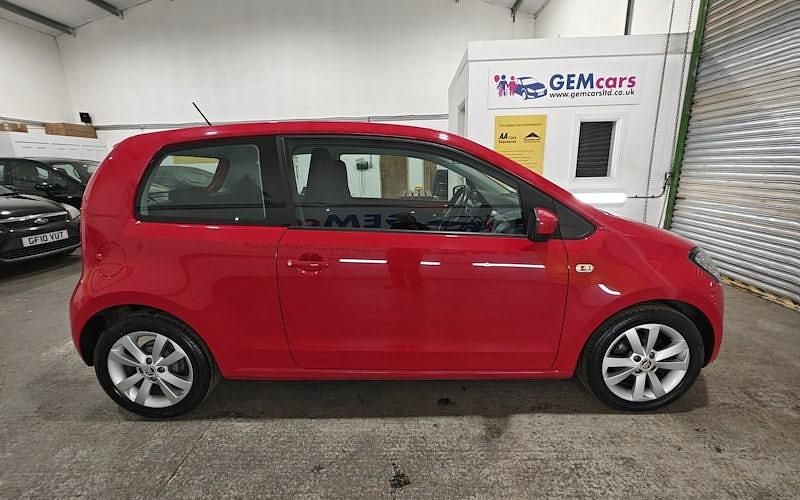 Used Skoda Citigo SE L 60 HP (44 kW) 2016 Red Hatchback