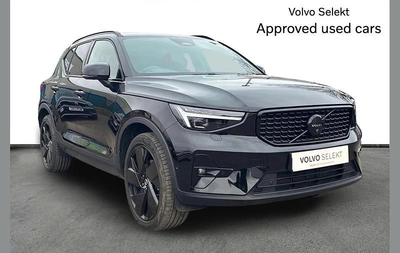 Used Volvo XC40 Ultra 161 HP (118 kW) 2025 Black SUV