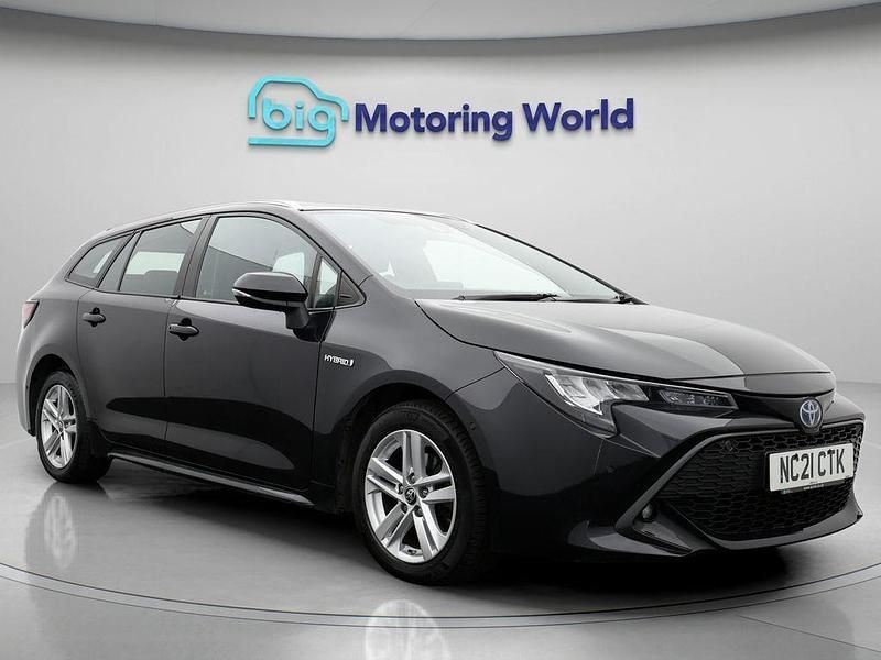 Black Used 2021 Toyota Corolla Estate | £15,800 (Good price) - Image 1/4