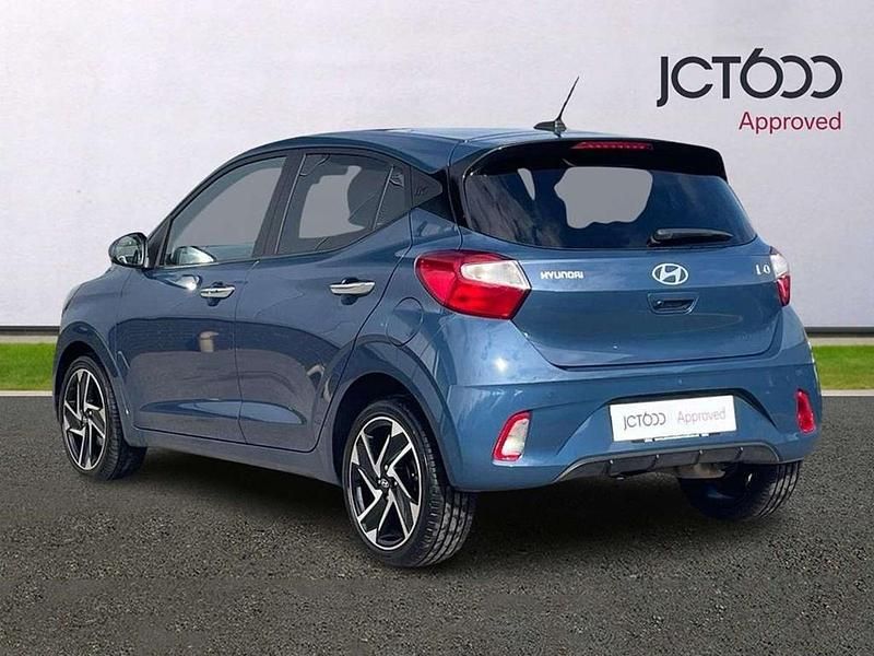 Used Hyundai i10 Premium 77 HP (56 kW) 2024 Blue Hatchback