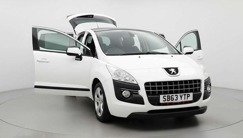 Used Peugeot 3008 Active 2014 White Hatchback