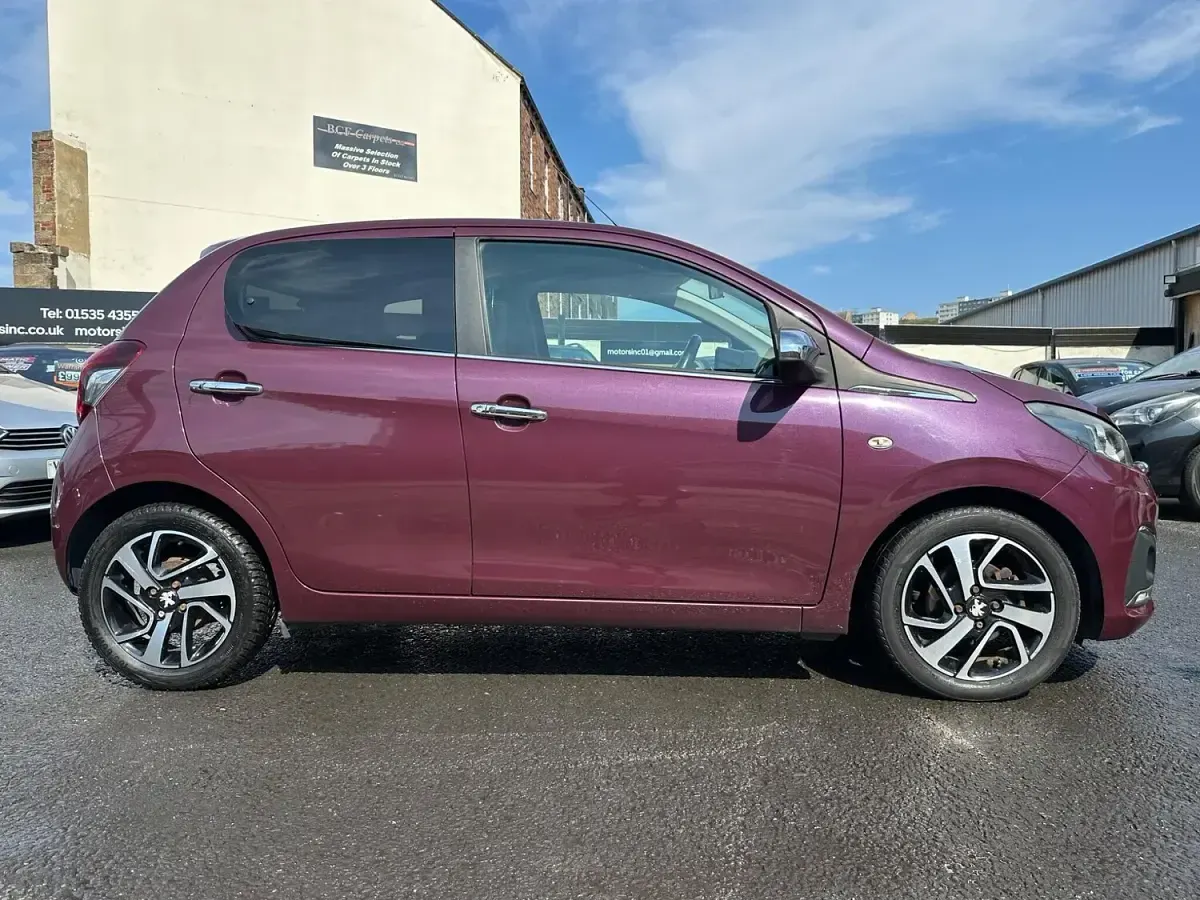 Used Peugeot 108 82 HP (60 kW) 2016 Mauve/purple Hatchback