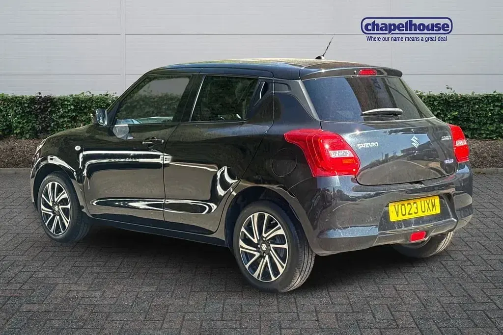 Usado Suzuki Swift SZ-L 83 CV (61 kW) 2023 Negro Utilitario