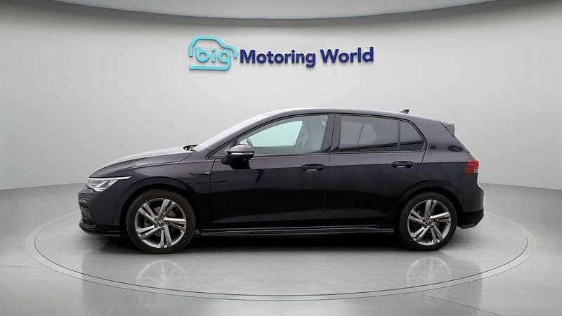Used VW Golf VIII R-line 148 HP (108 kW) 2023