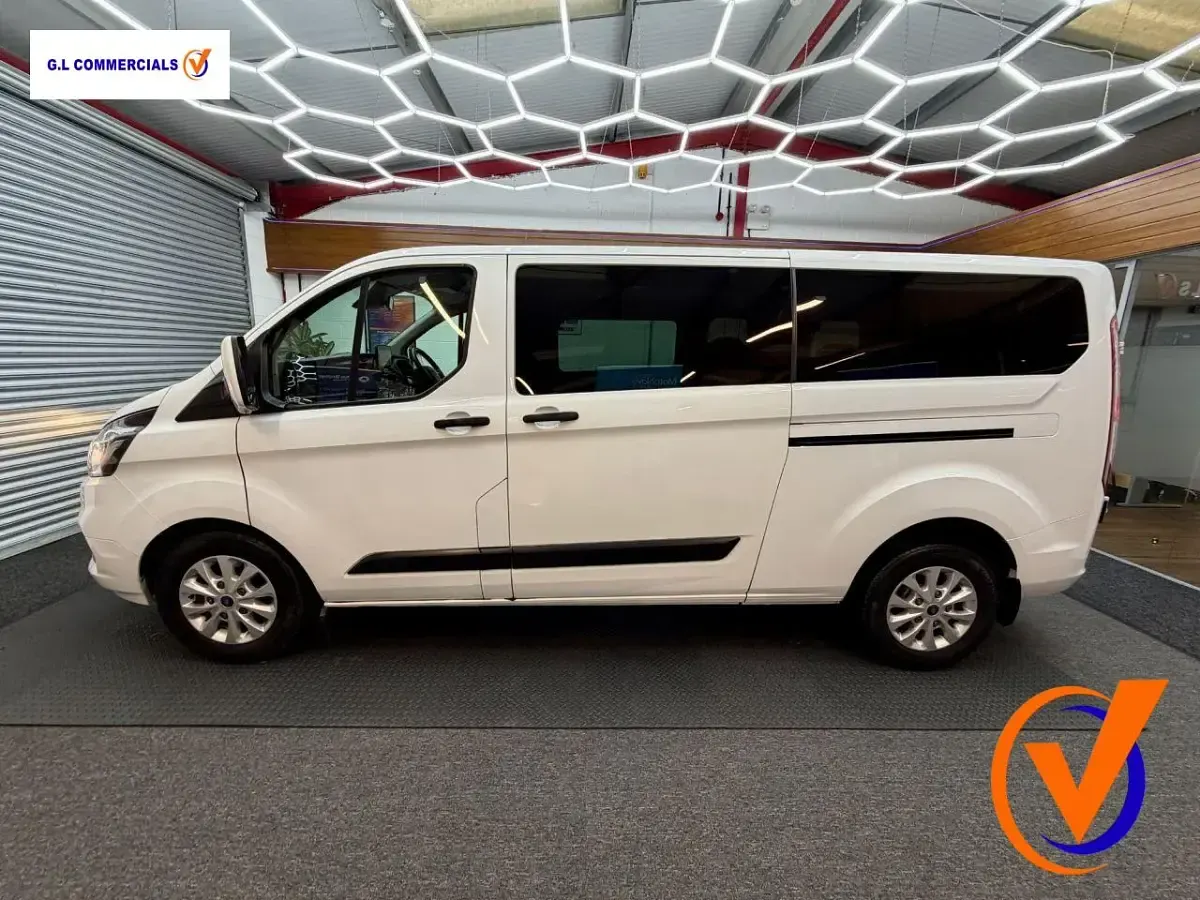 Used Ford Transit Custom Trend 130 HP (95 kW) 2023 White Estate