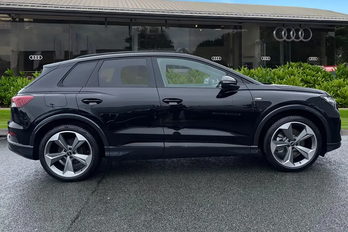 New Audi Q4 e-tron Black Edition 150 kW (204 HP) 2026 Black SUV